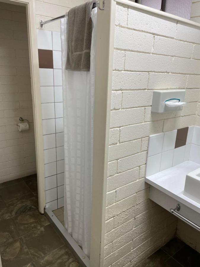 Central Highlands Motor Inn Kyneton Extérieur photo